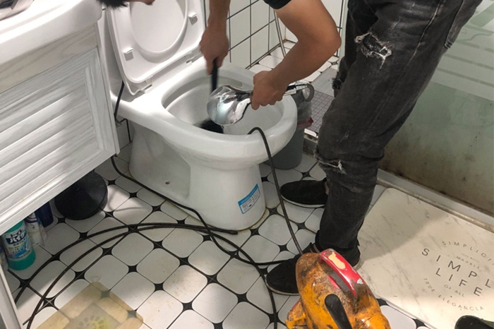 雅星镇疏通下水道